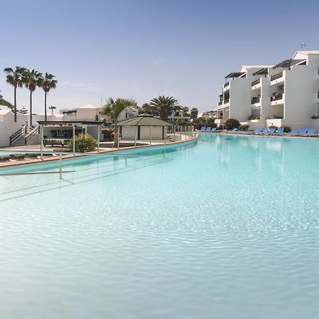 Conylanza Bastian Beach Apartment Costa Teguise Bagian luar foto