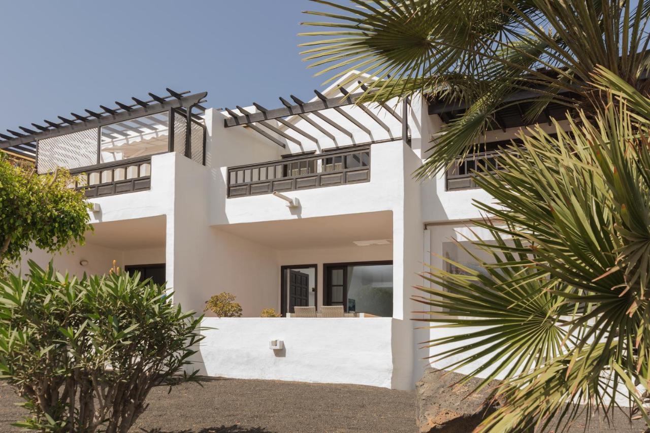 Conylanza Bastian Beach Apartment Costa Teguise Bagian luar foto